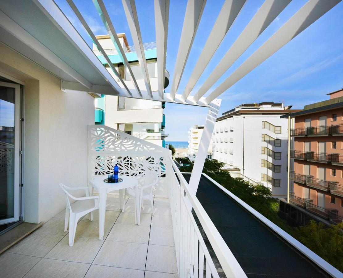 Color Hotel Rimini Exterior foto